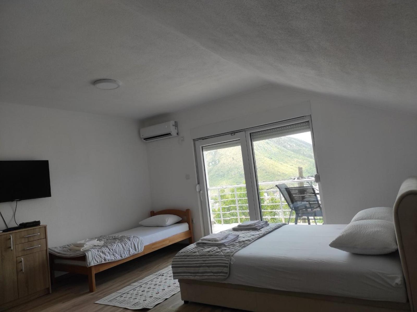 View Of The City - Studio Apartment 2 Mostar Bagian luar foto