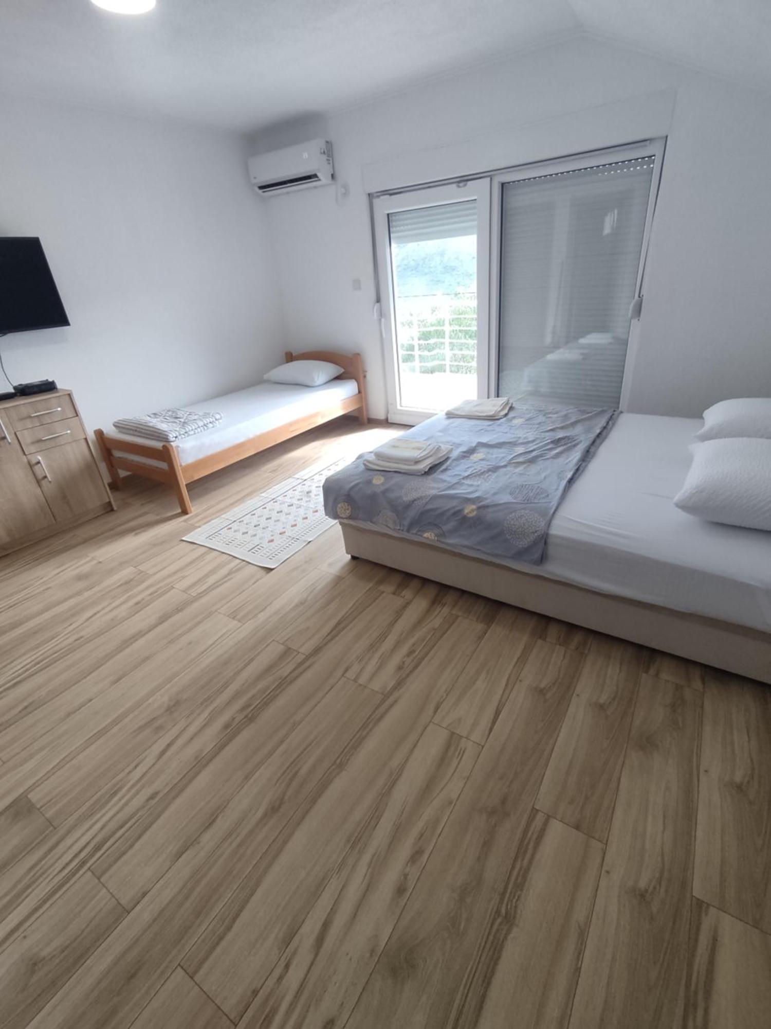 View Of The City - Studio Apartment 2 Mostar Bagian luar foto