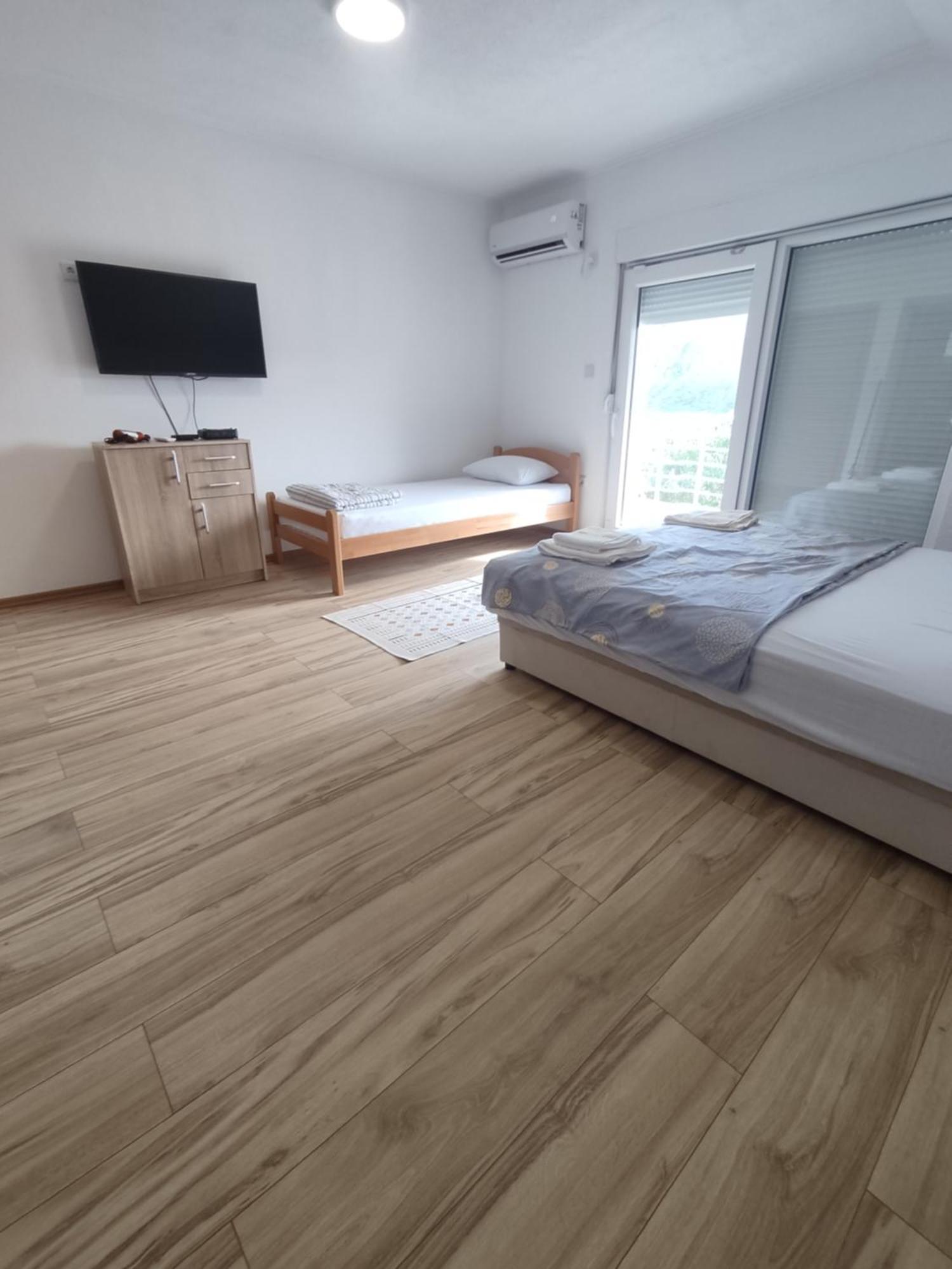 View Of The City - Studio Apartment 2 Mostar Bagian luar foto
